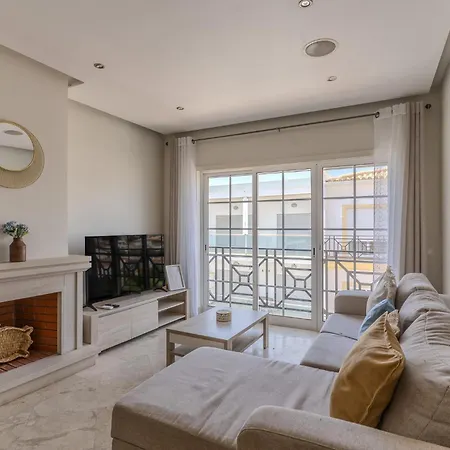 Apartament #318 Spacious 2br Bright Interiors