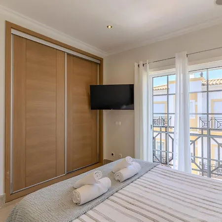 Apartament #318 Spacious 2br Bright Interiors Albufeira